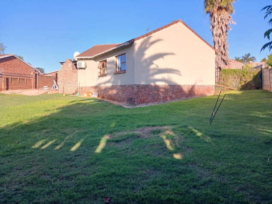 3 Bedroom Property for Sale in Strelitzia Park Eastern Cape